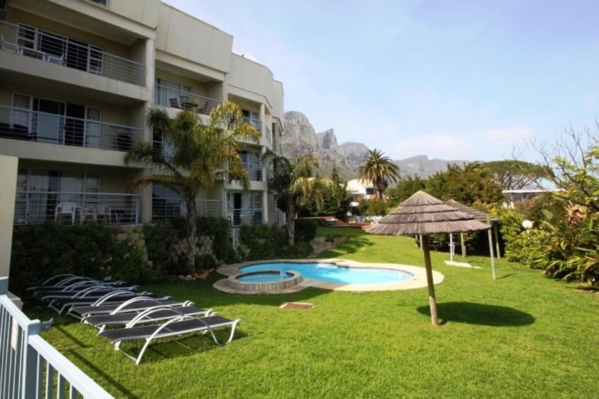 Stunning Sea View Apartment - Camps Bay