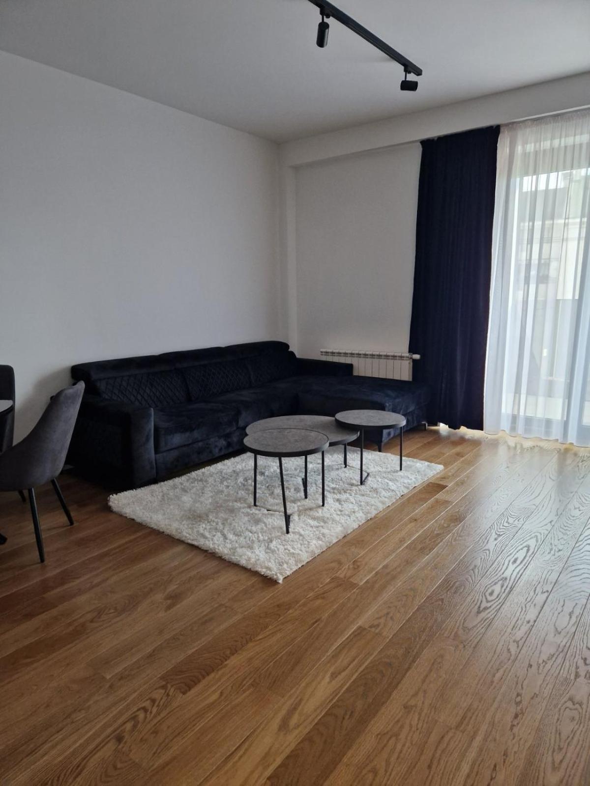 TOMAS LUX APARTMENTS