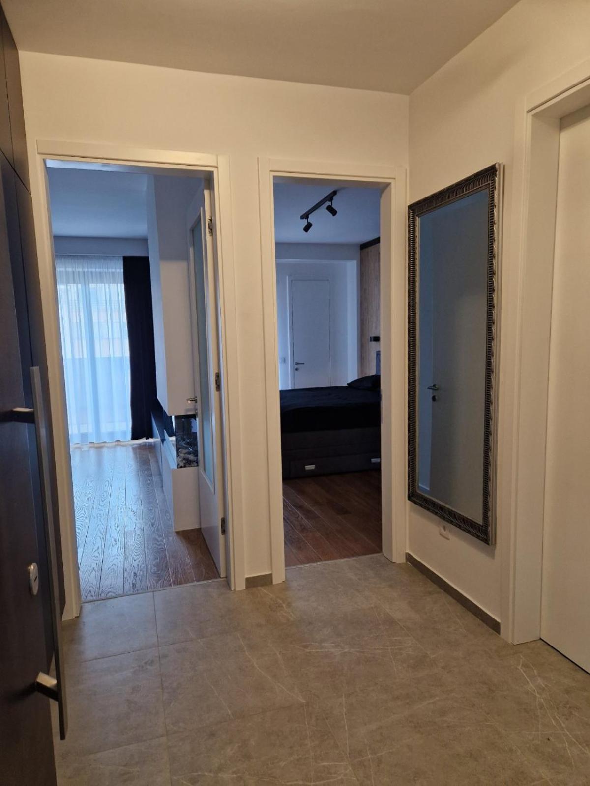 TOMAS LUX APARTMENTS