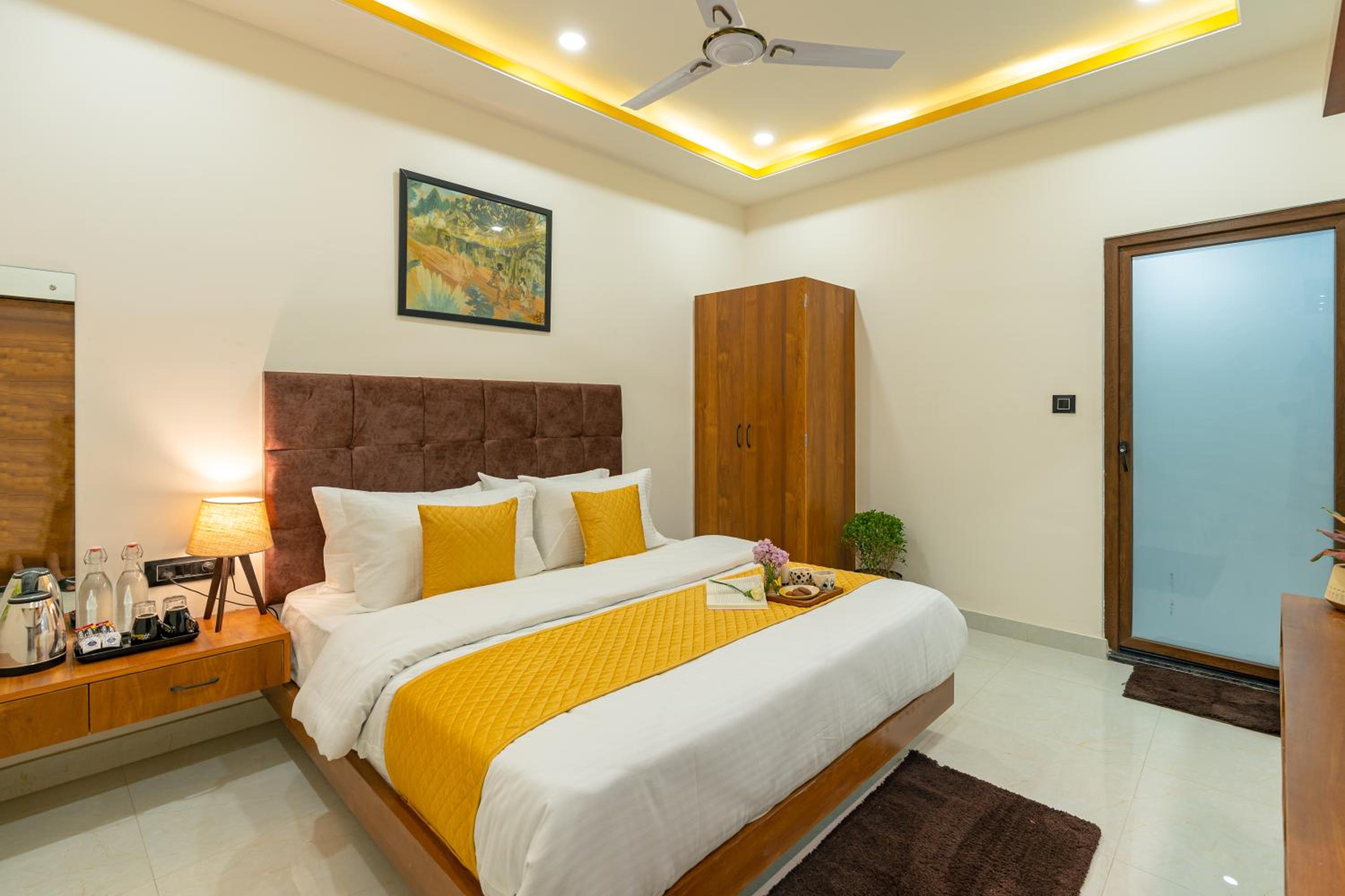 hotel room