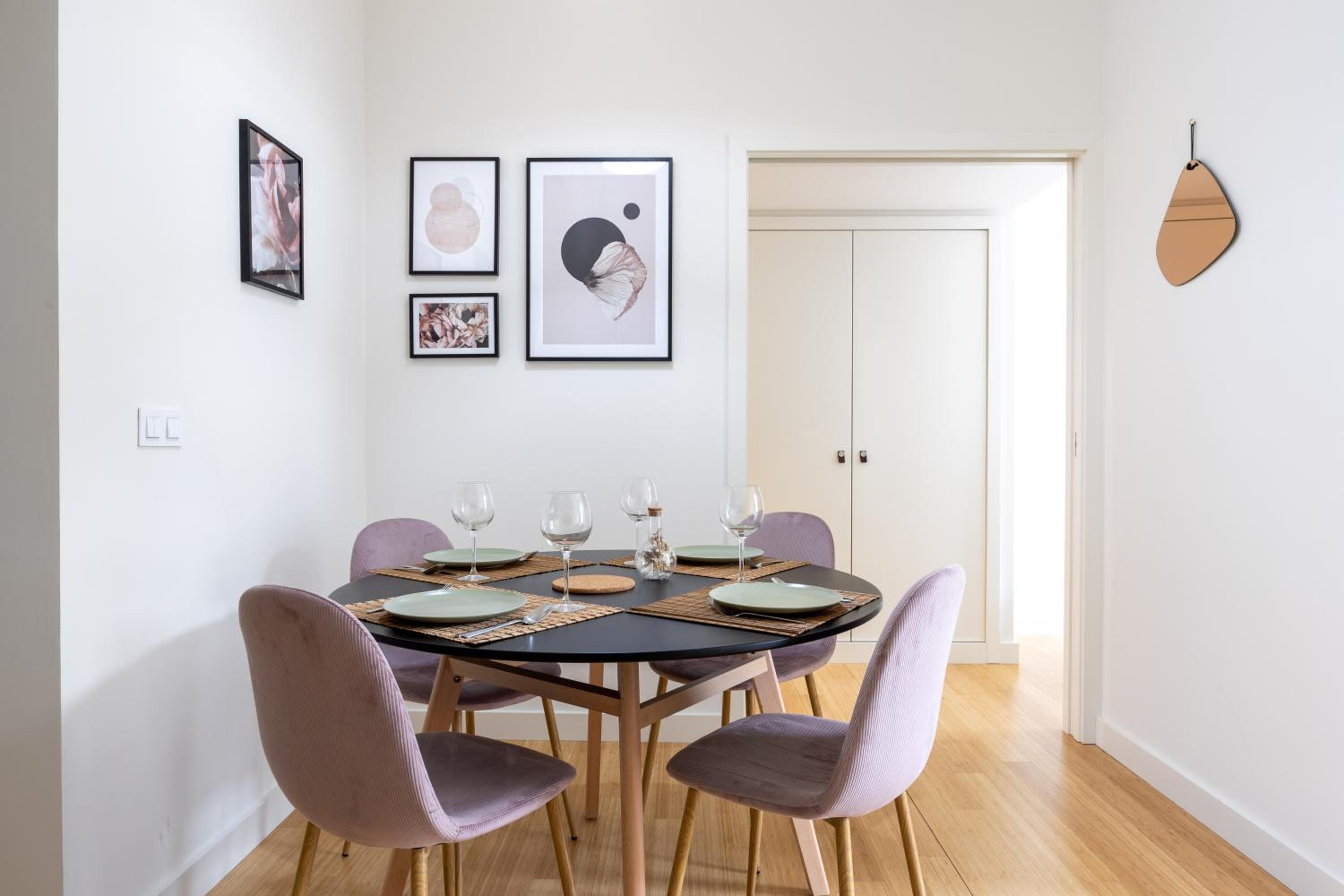 Aliados luxurious home view 4
