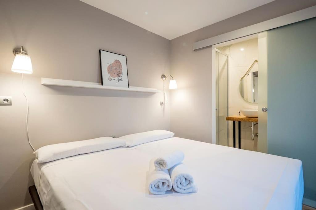 BeBarceloner Sant Andreu Apartments - 1 bedroom with terrace