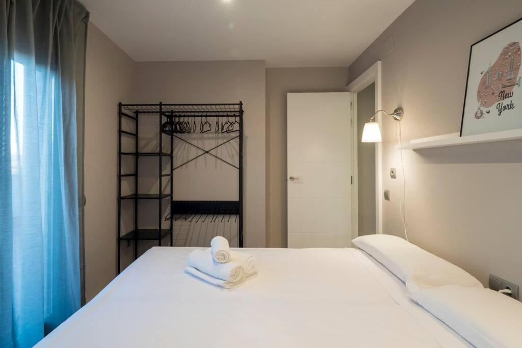 BeBarceloner Sant Andreu Apartments - 1 bedroom with terrace
