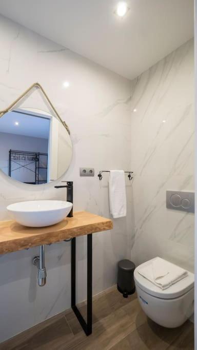 BeBarceloner Sant Andreu Apartments - 1 bedroom with terrace