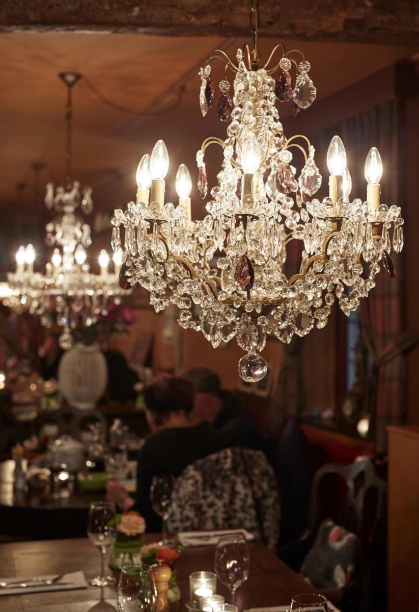 restaurant