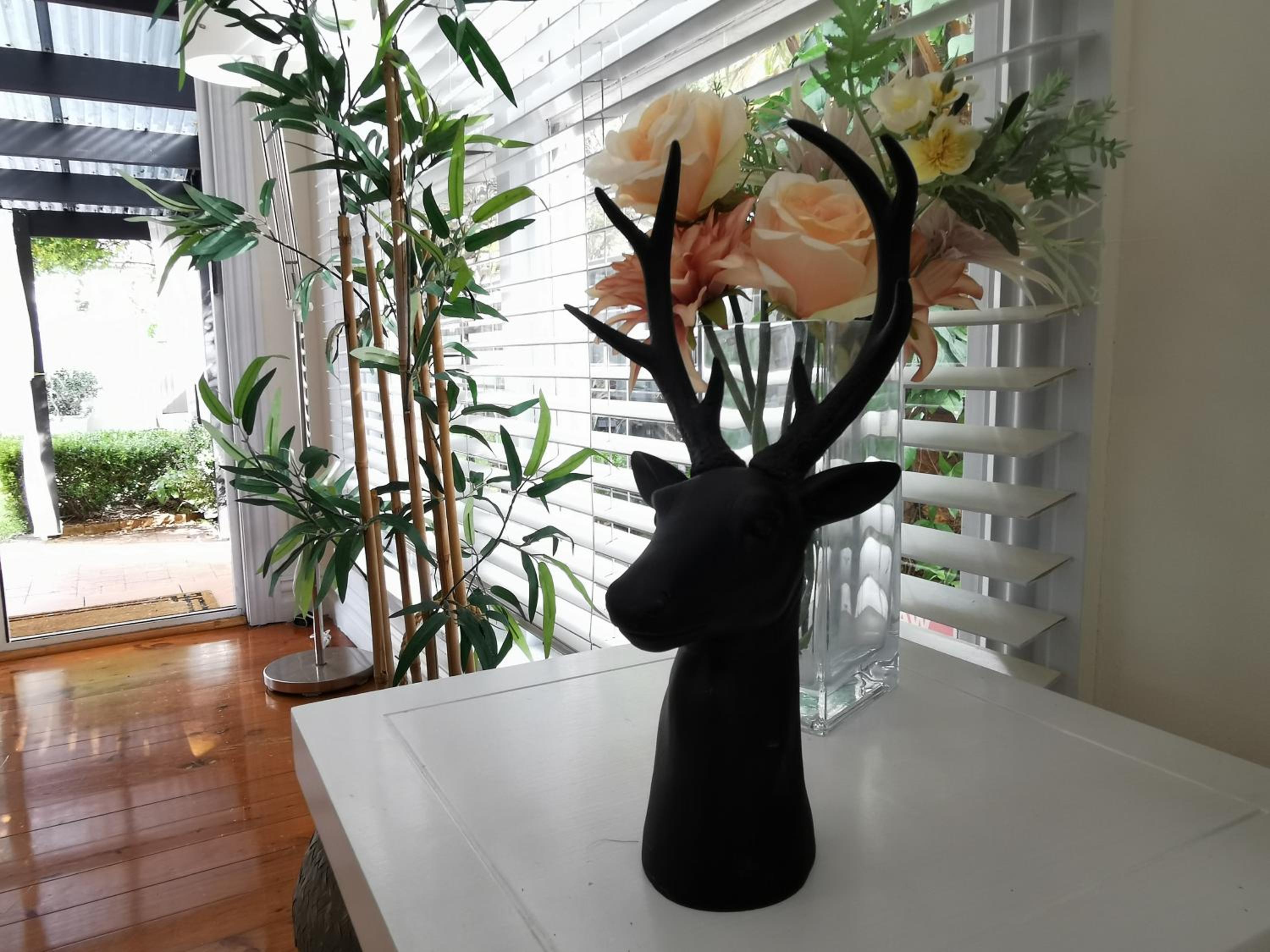 Sydney Meets Miranda, Comfy 4 Bedrooms Corner House