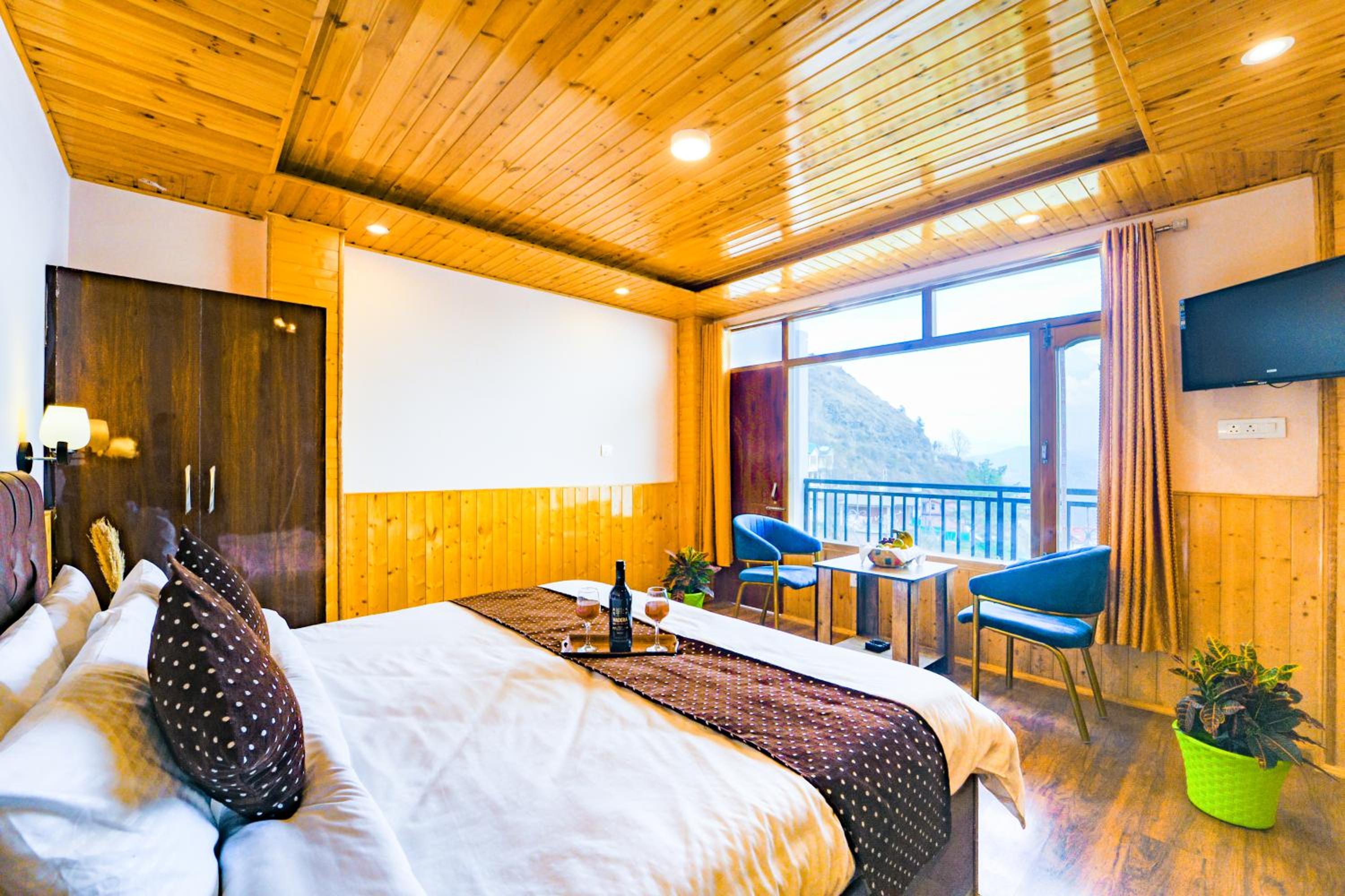 Crested View Kufri -Orchard Villa view 5