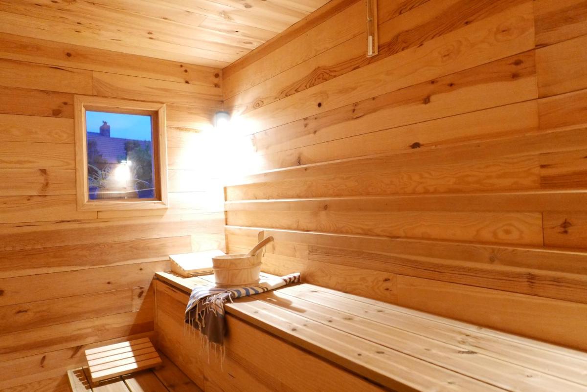 Villa de la Plage avec sauna view 5