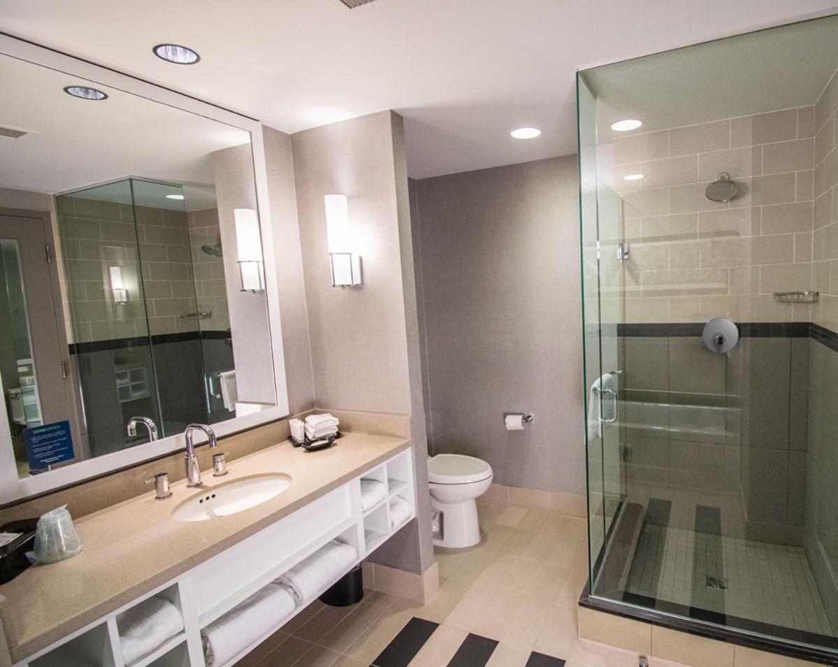 Windsor Vacations - Caesars Windsor Hotel and Casino - Property Image 38