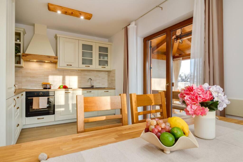 Villa NIMA - Holiday house with private pool