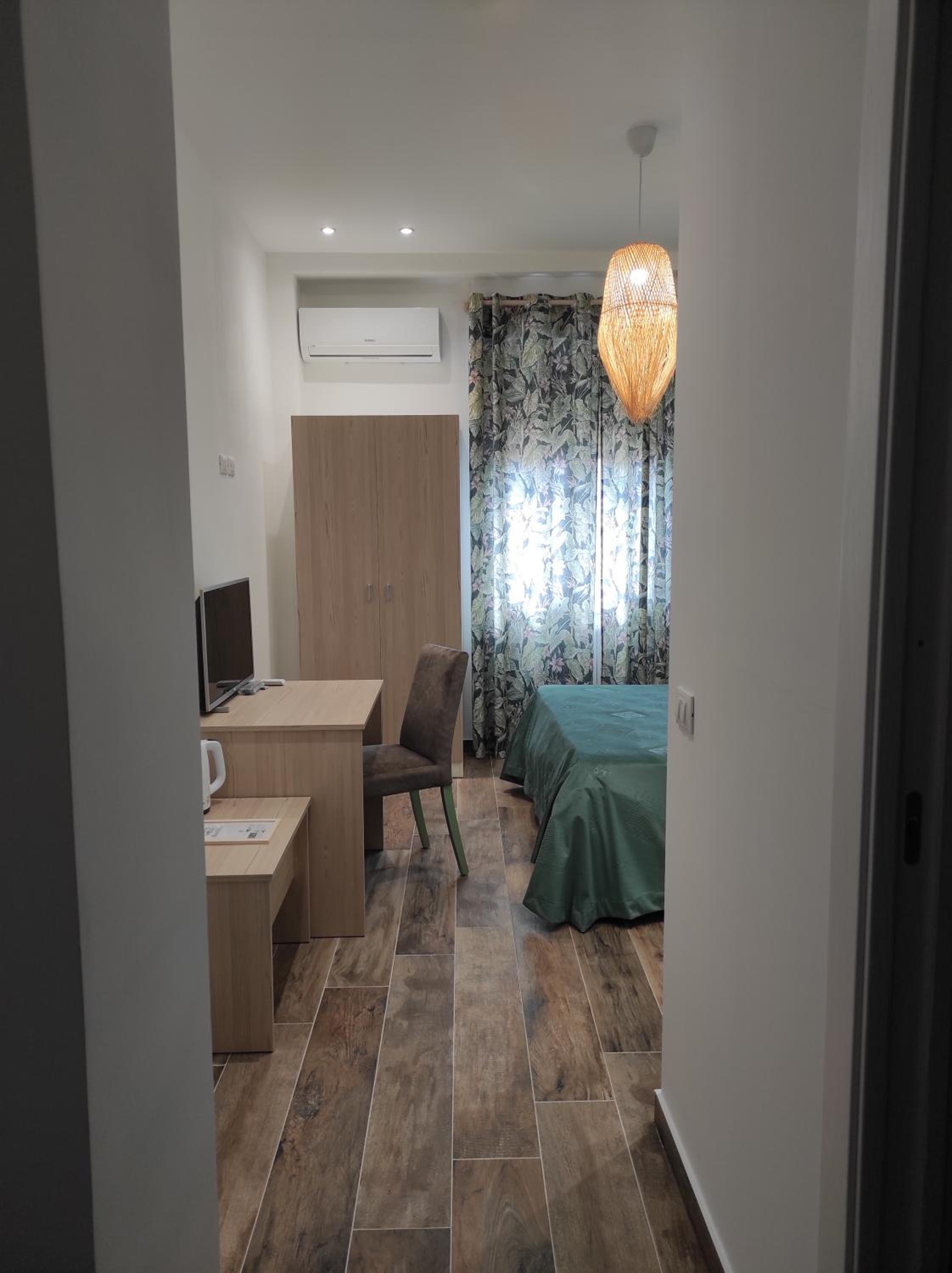 hotel room
