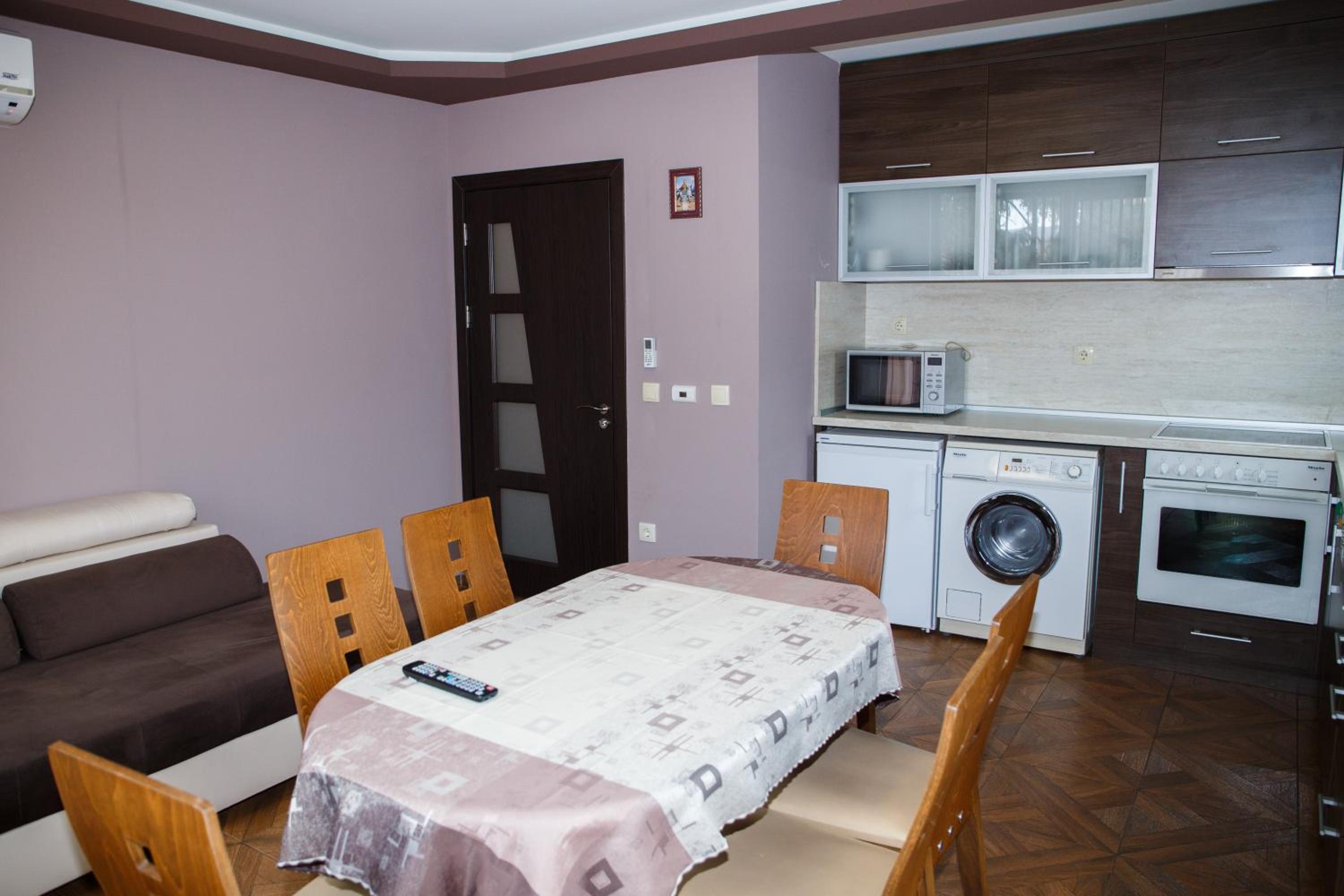 Apartment Ira