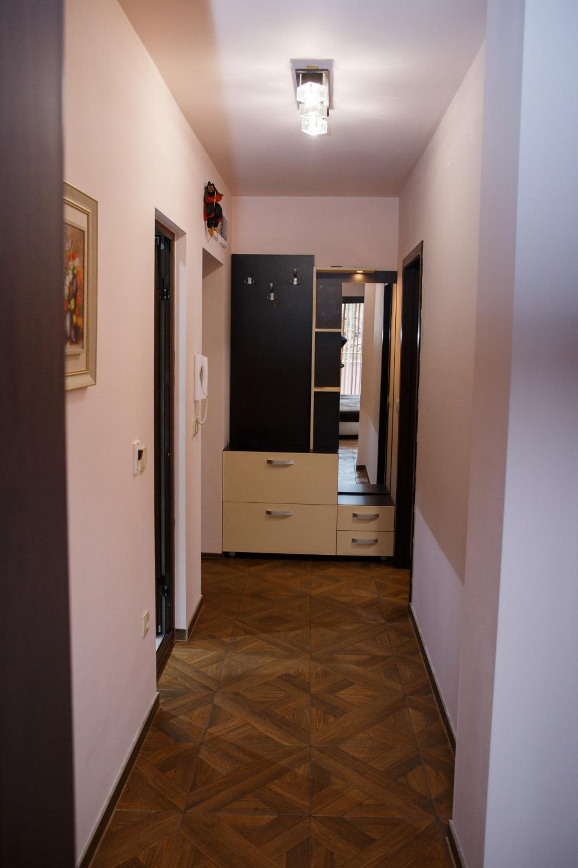 Apartment Ira