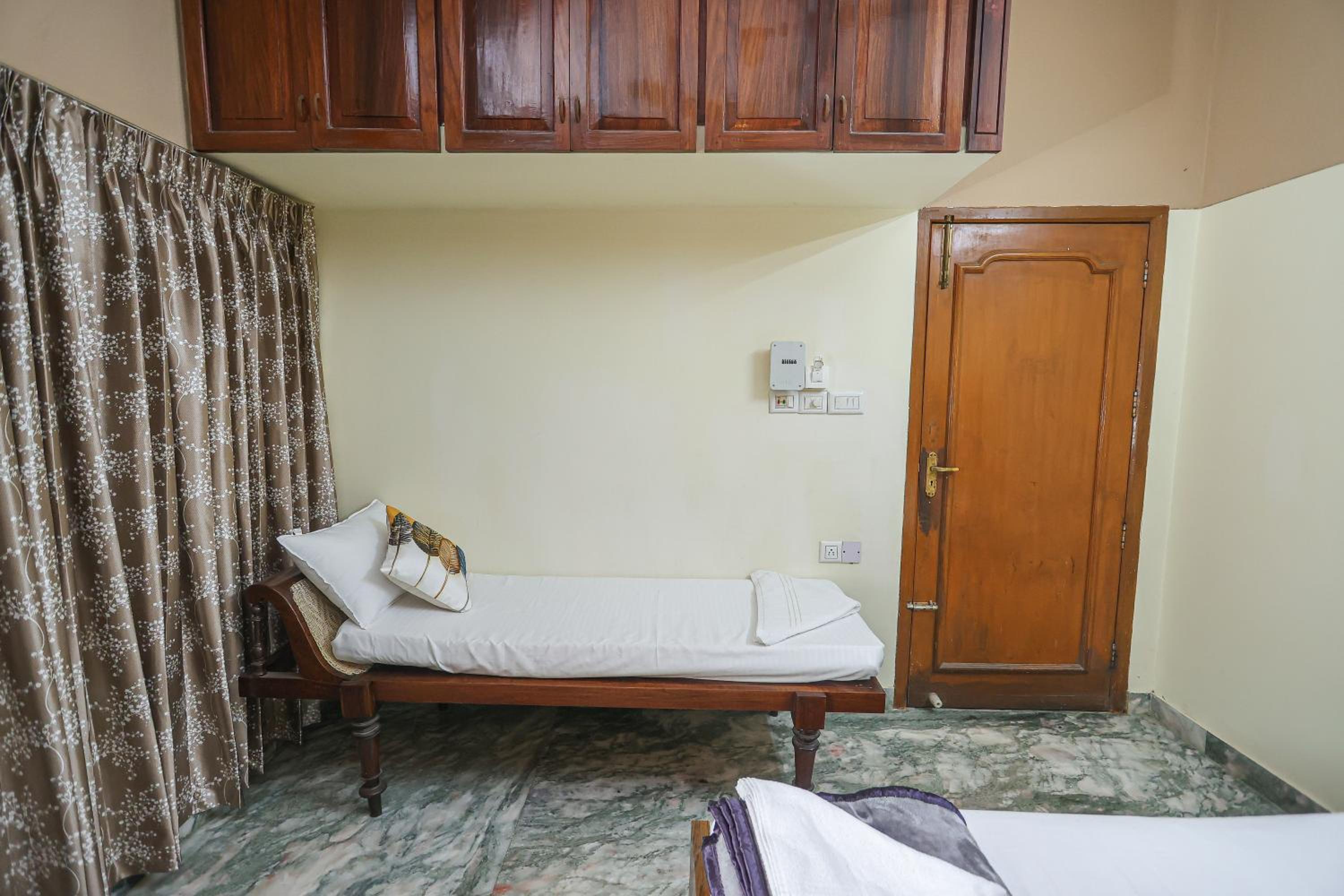 NALINAM HOMESTAY