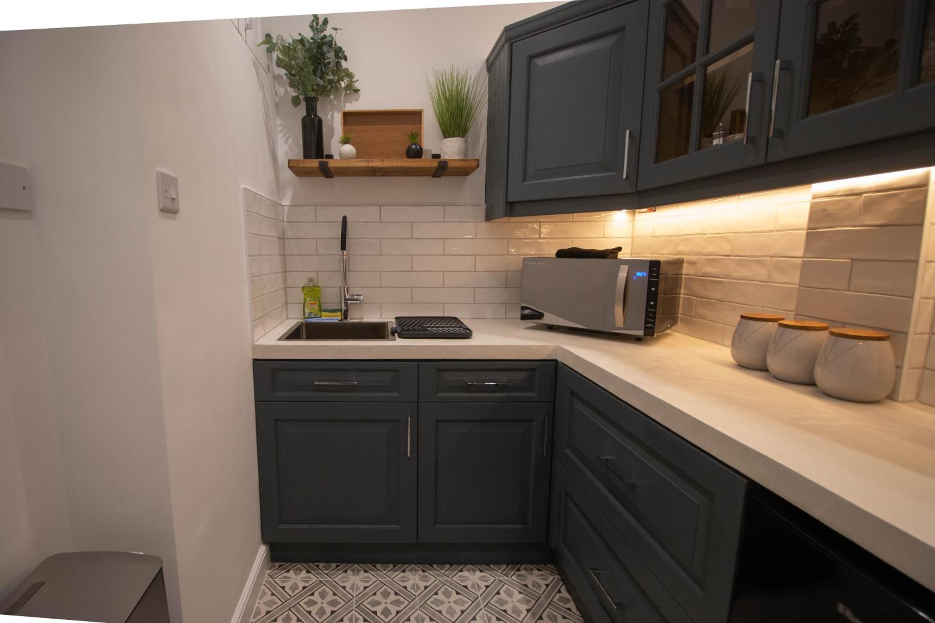Luxury 1 bed studio at Florence House, in the centre of Herne Bay and 300m from beach view 2