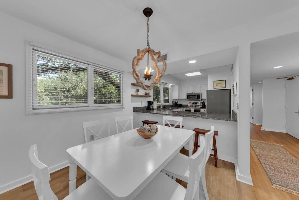 Seagrove Villa 5B - Oceanside Villa in the Trees view 4