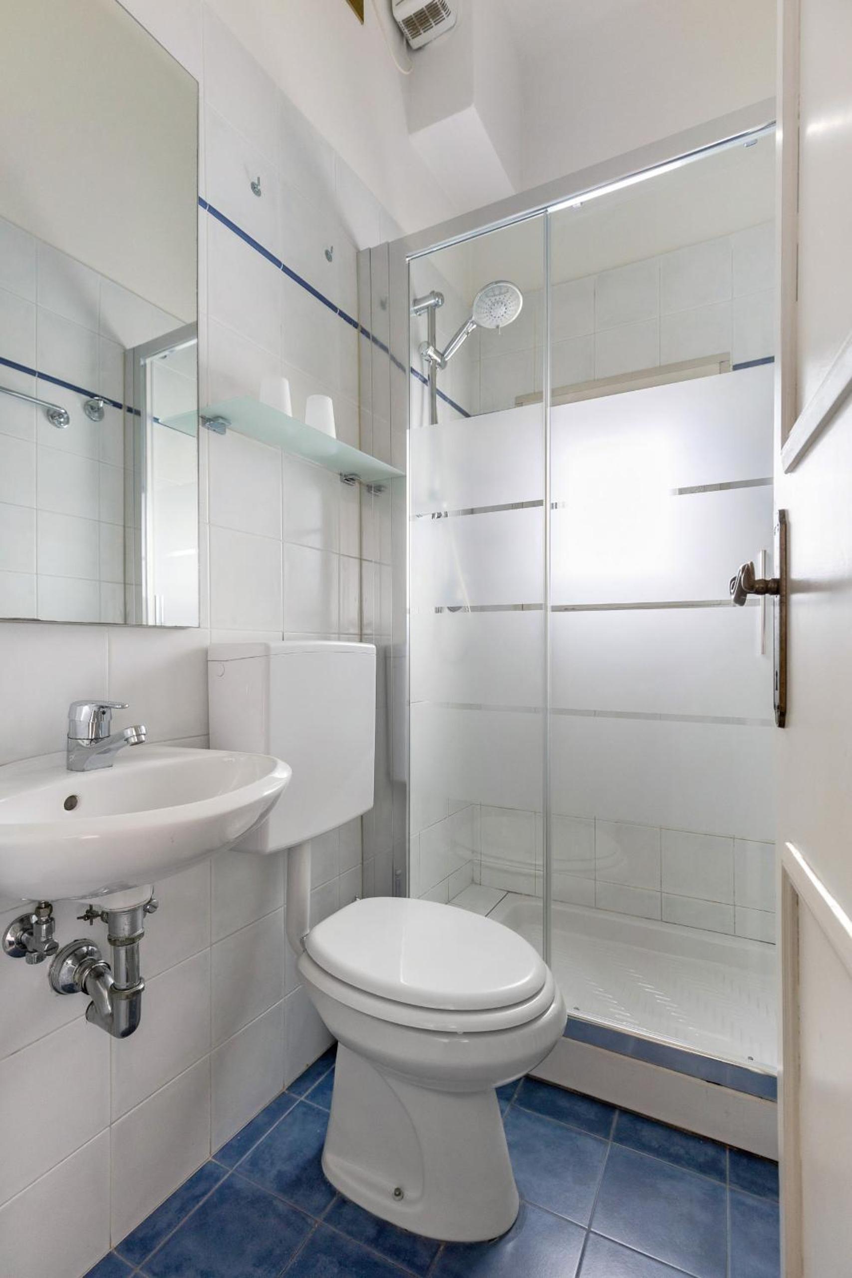 Irnerio Apartments by Wonderful Italy view 5
