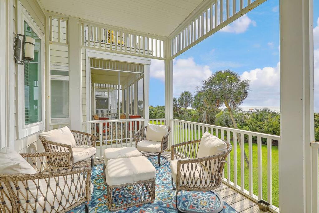 Grand Pavilion 15 - Oceanfront Home! Pool Pass view 5