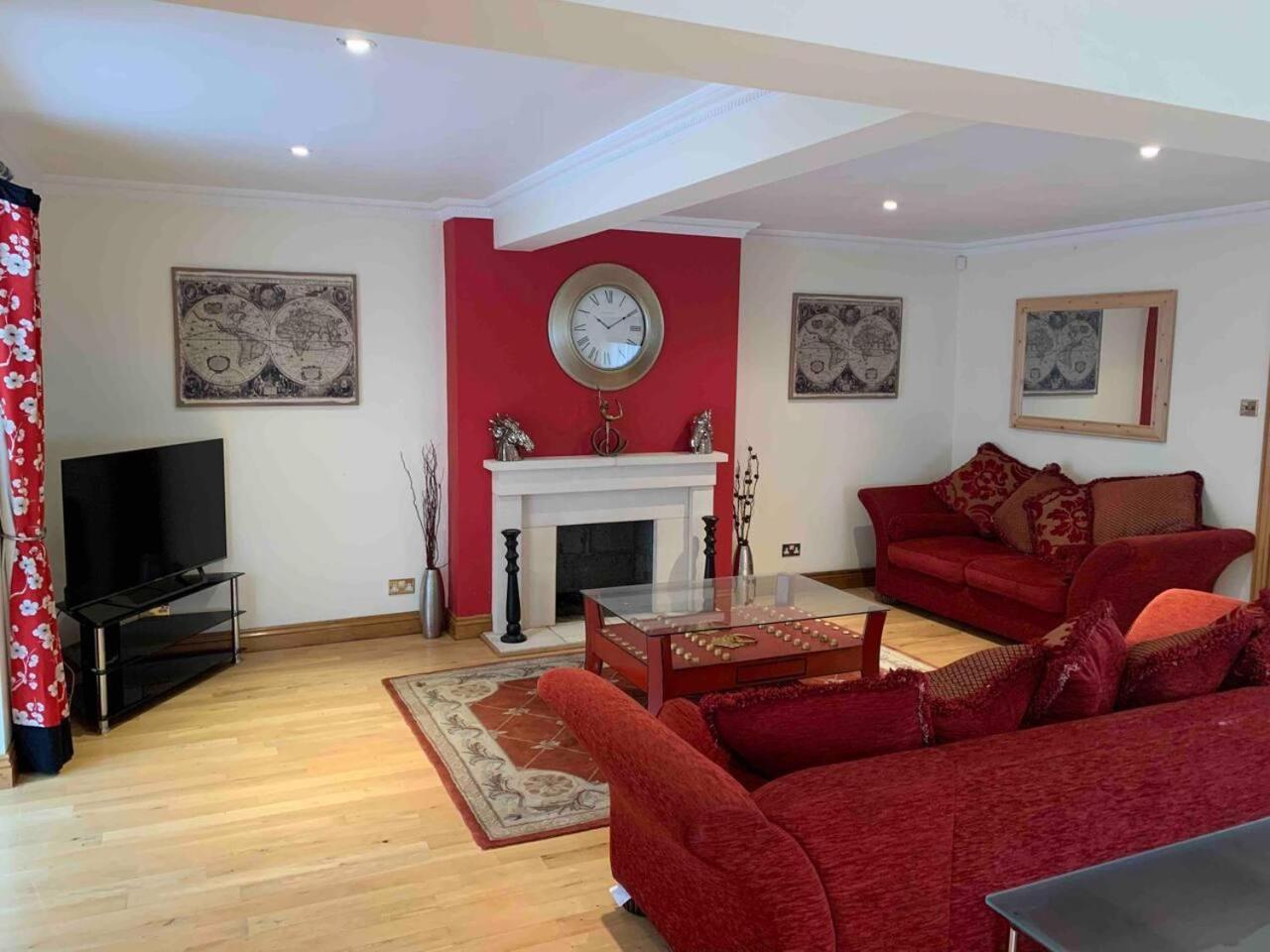 2-Bedroom Cottage with 2 Ensuites - Sleeps 6 Wifi view 2