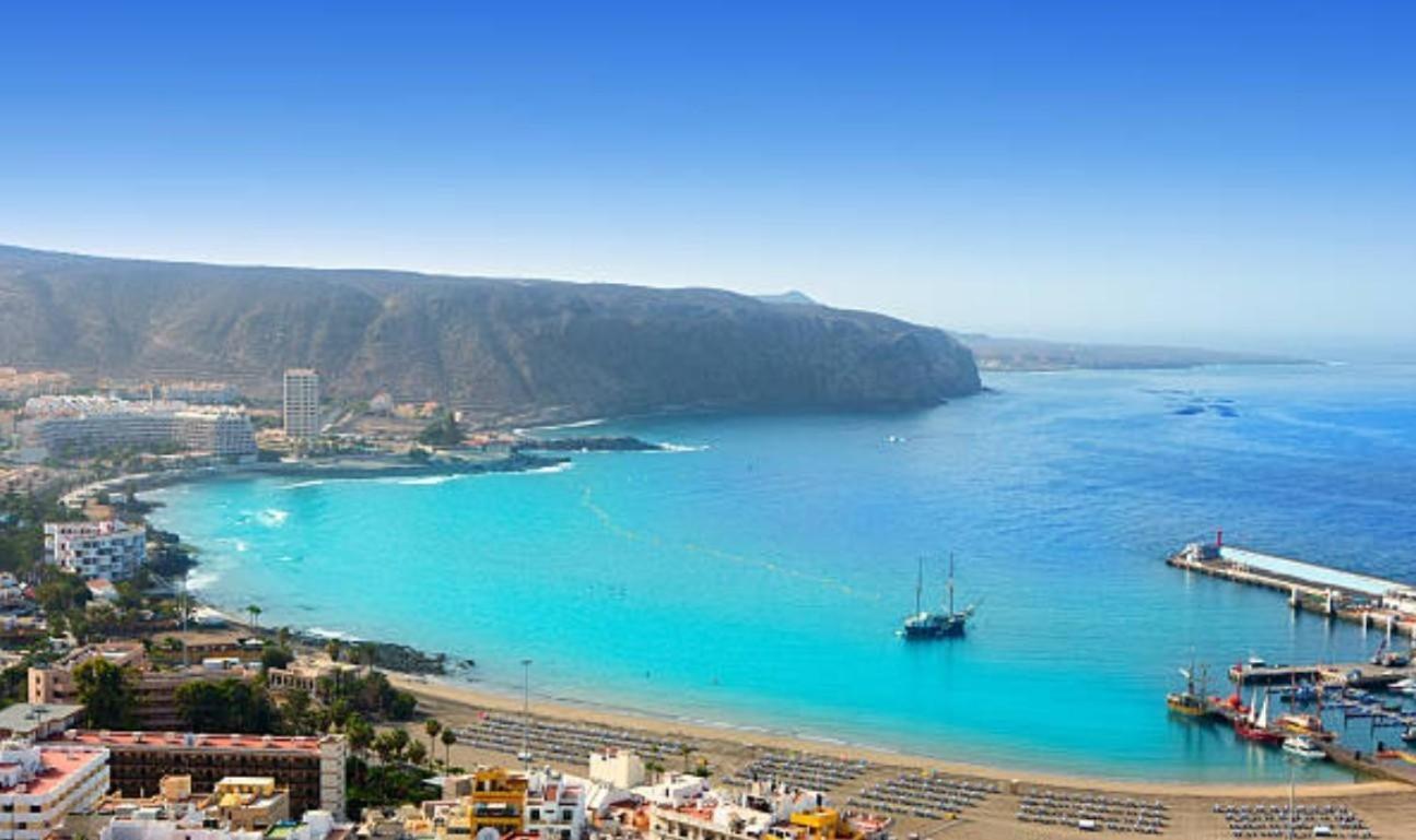 Stunning Apartment - Near Los Cristianos