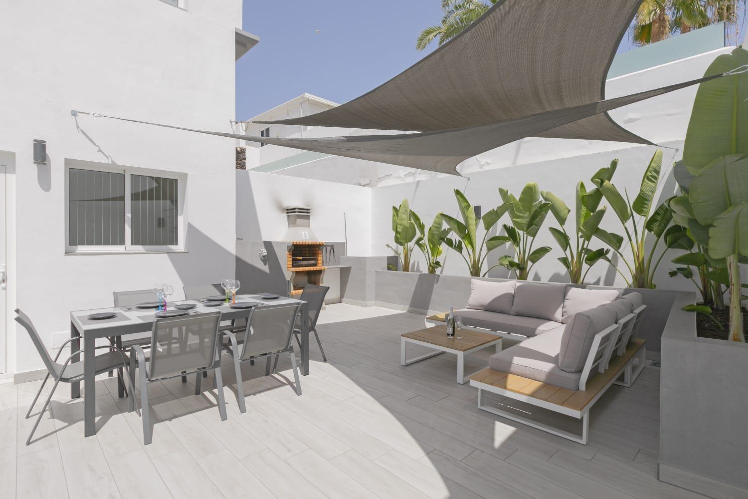 Stunning Apartment - Near Los Cristianos