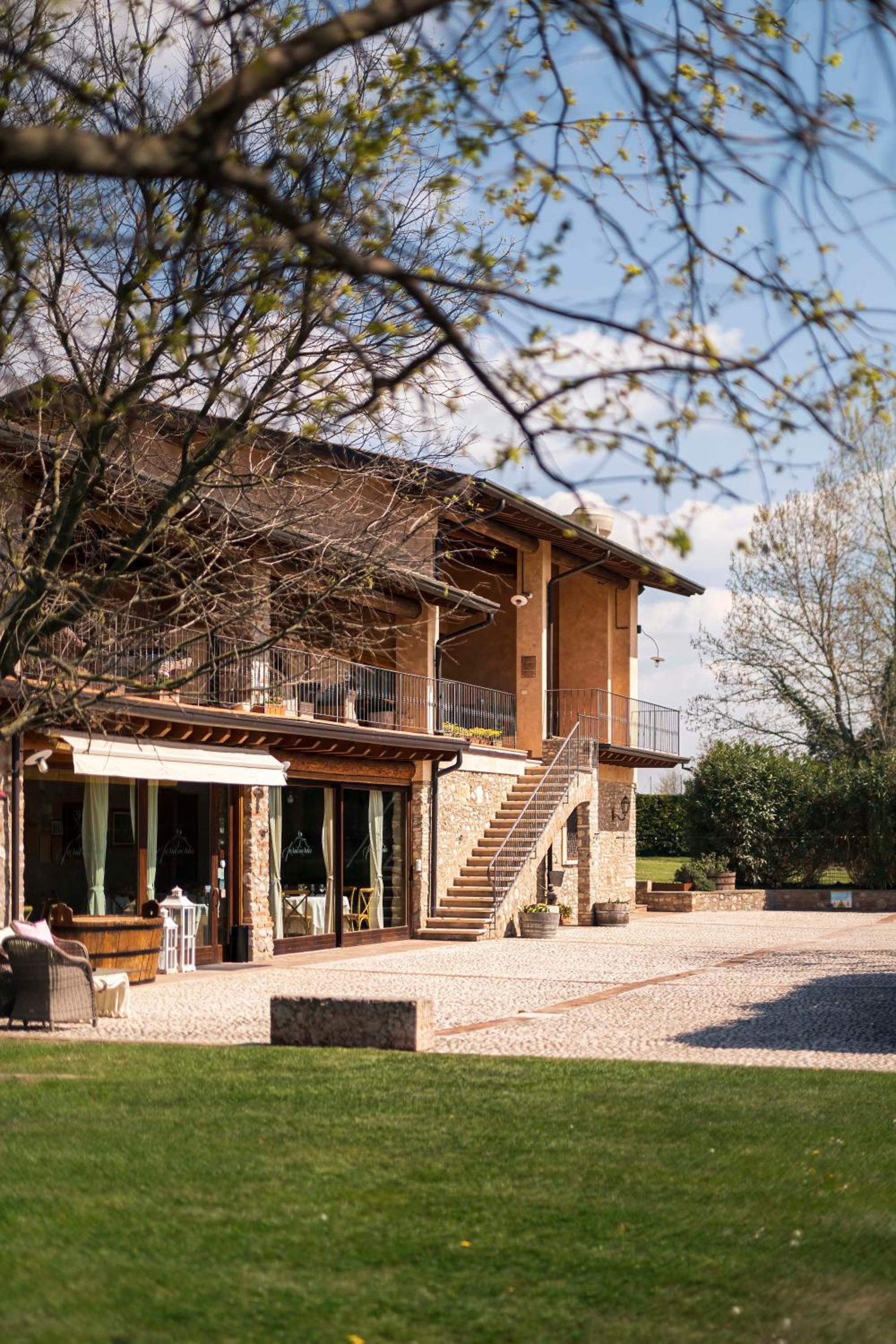 Hotel Fenil Conter Cottage & Suite - Image 1