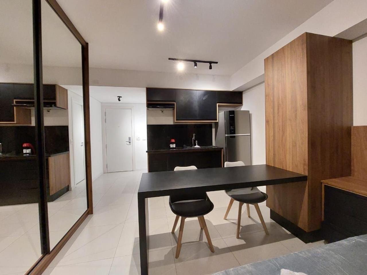 Studio novo junto a liberdade com garagem