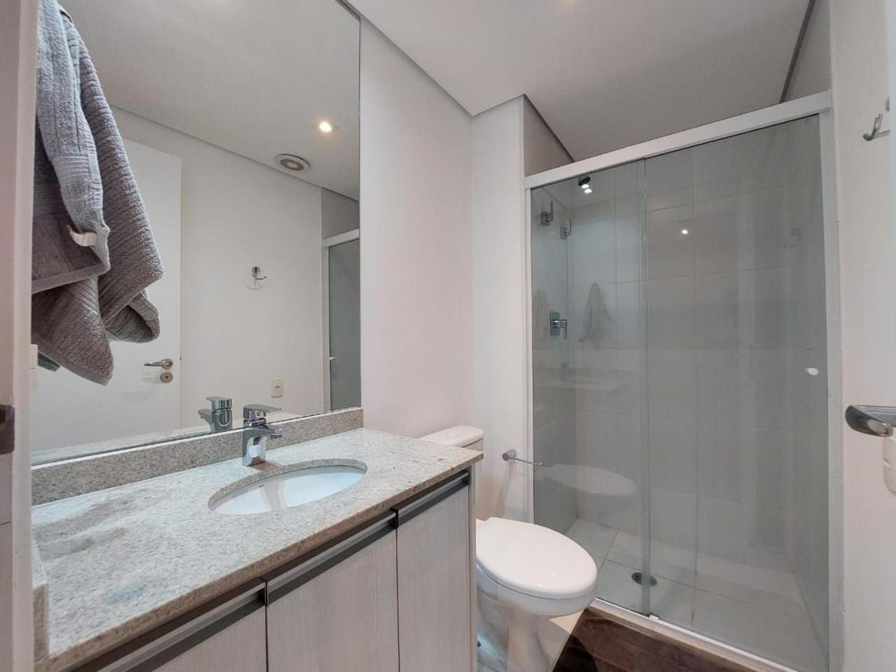 Studio novo junto a liberdade com garagem