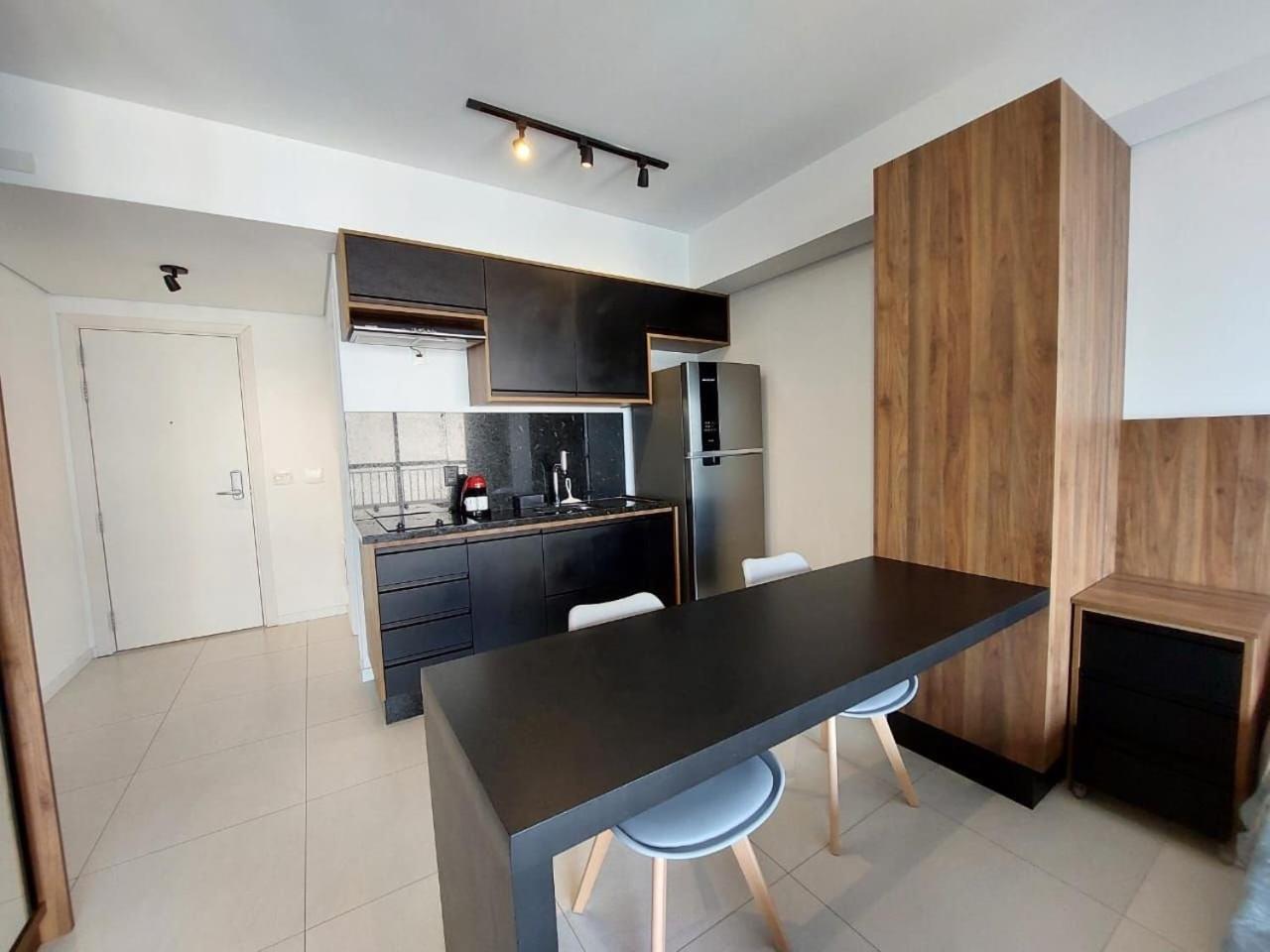 Studio novo junto a liberdade com garagem