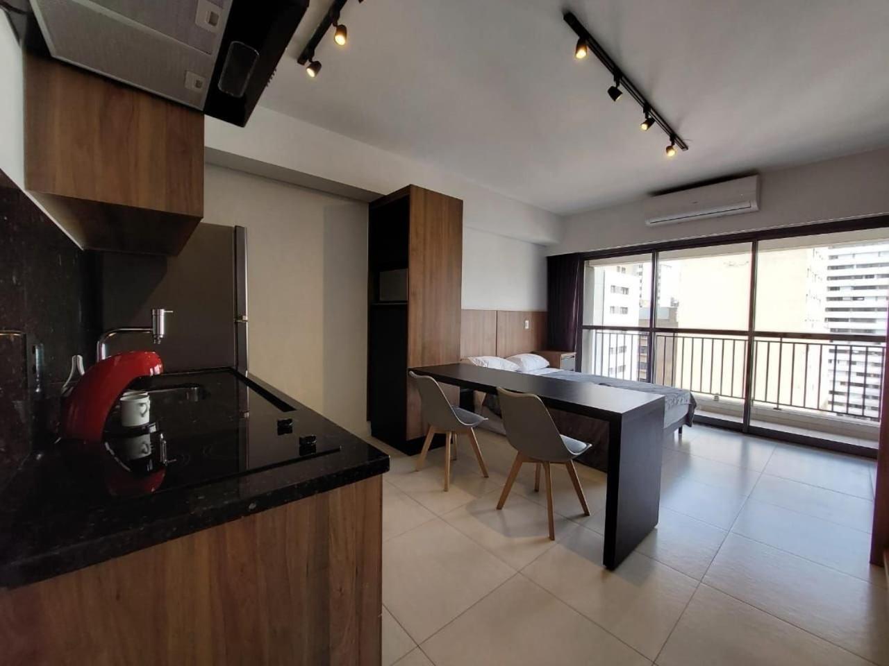 Studio novo junto a liberdade com garagem