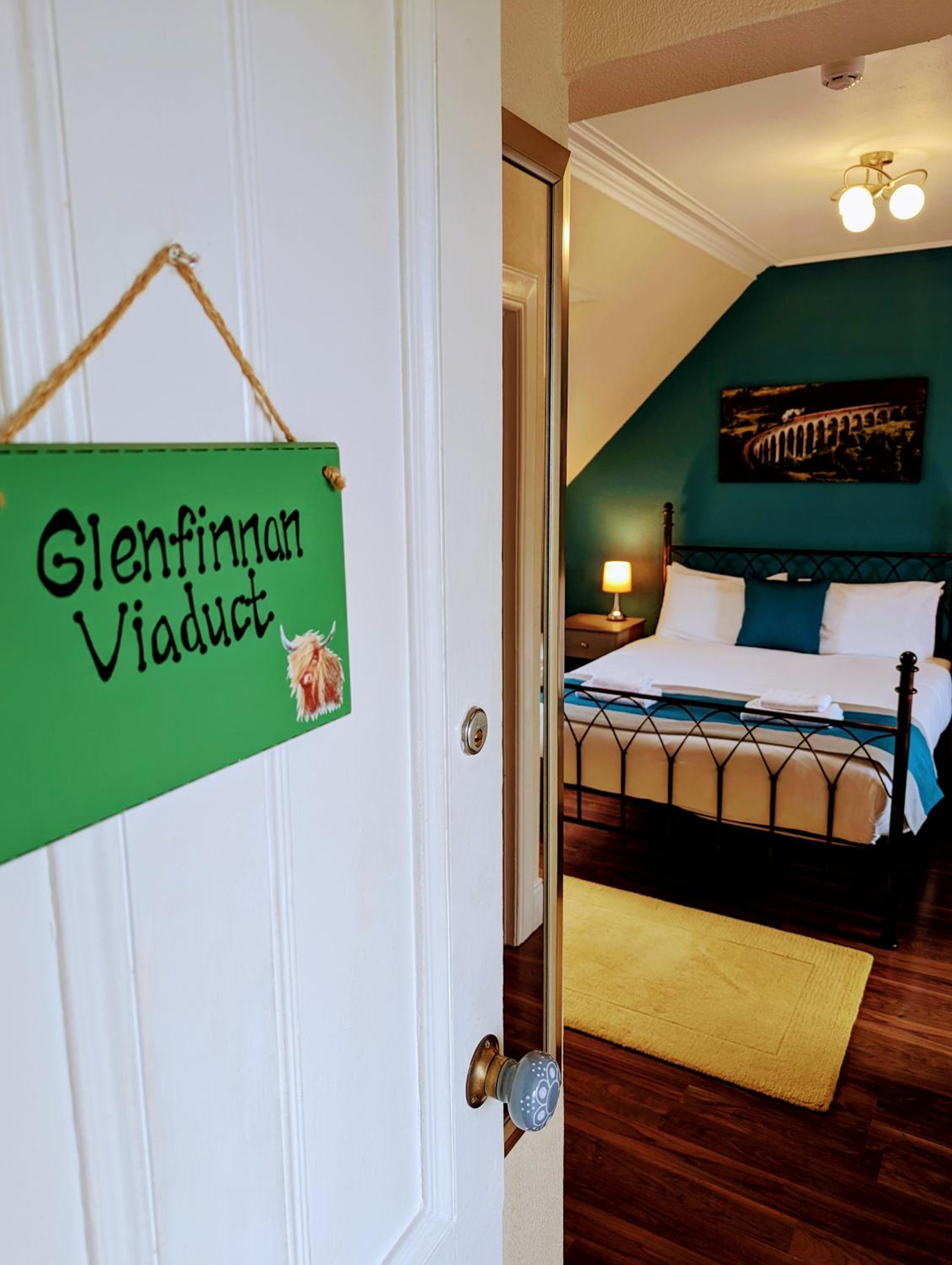 The Coo's Guest House — photo 19