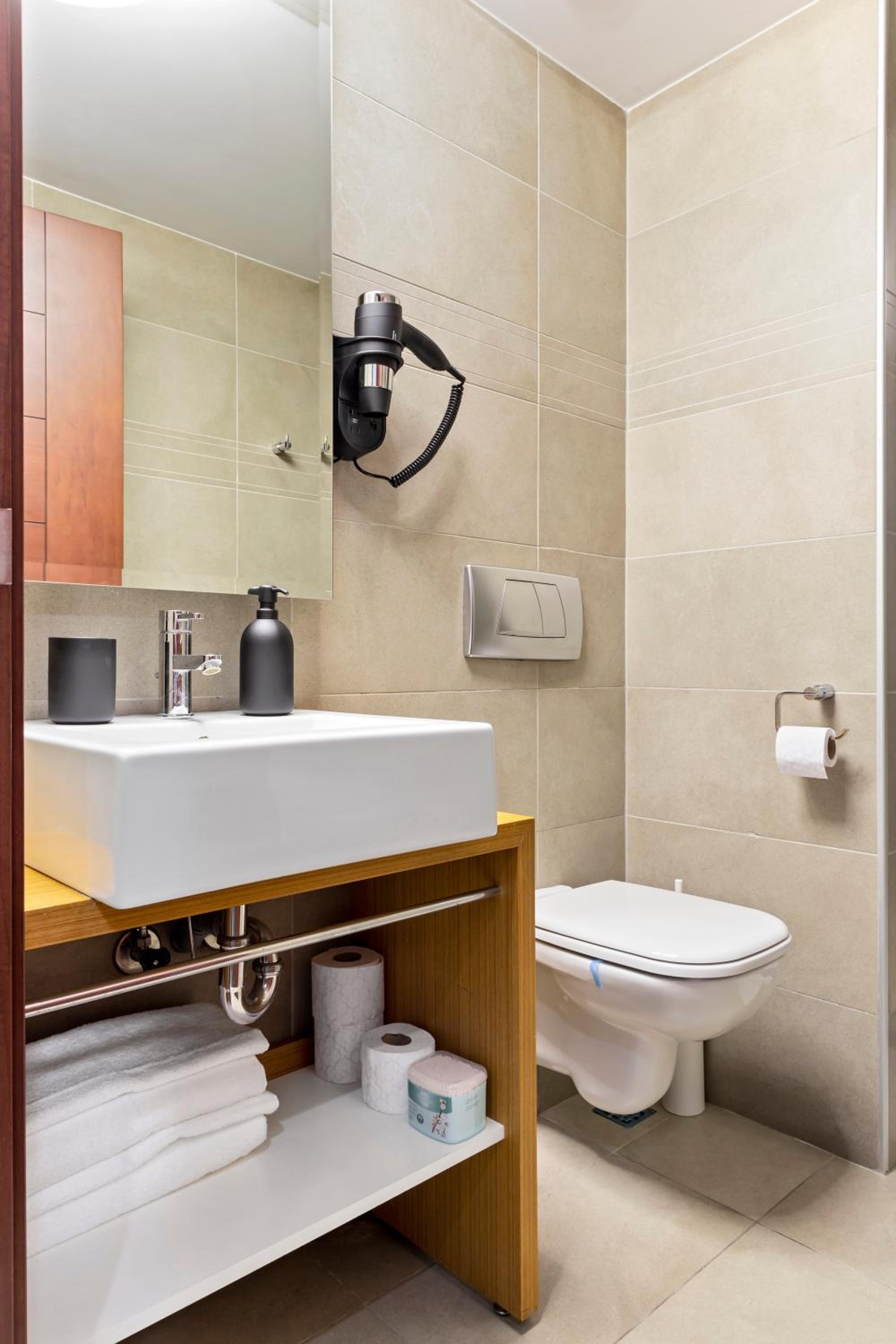 InCity Studio - Near Bucharest Mall, Balcony - RH Living view 4