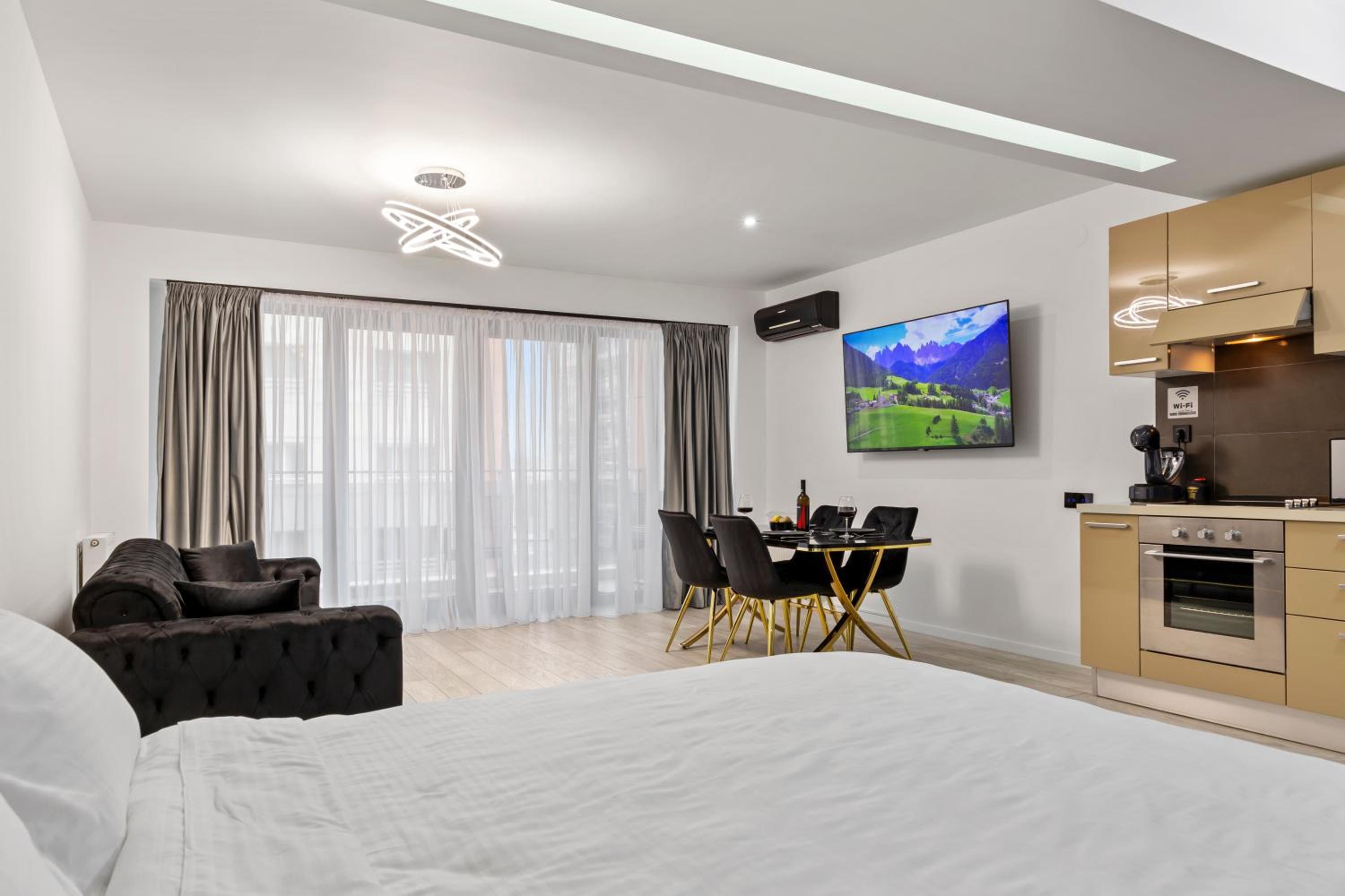 InCity Studio - Near Bucharest Mall, Balcony - RH Living view 3
