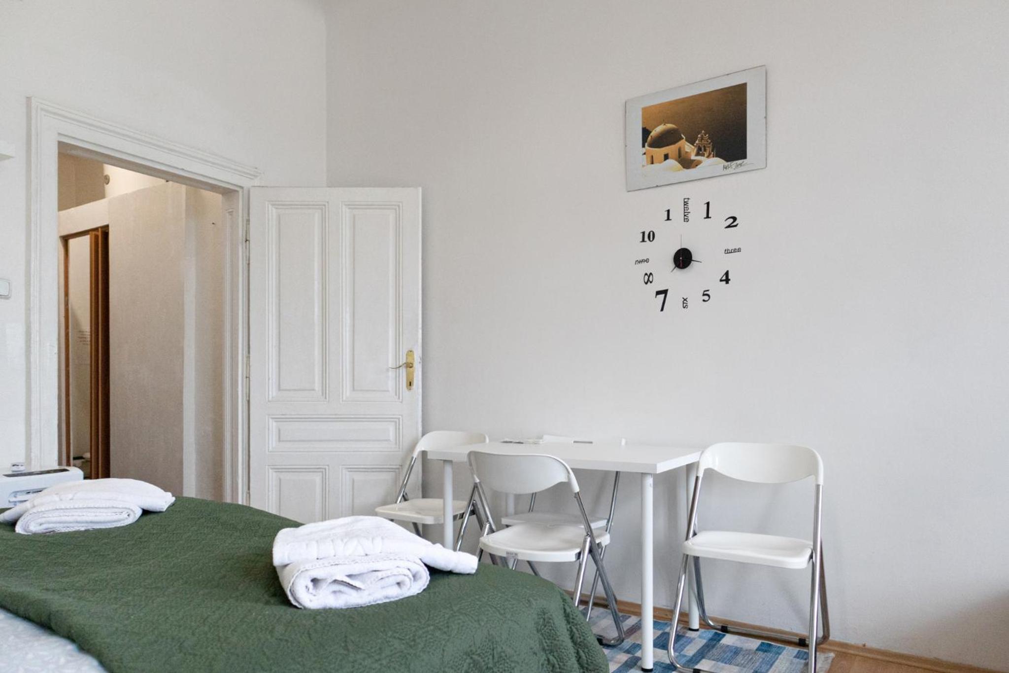 Homely Studio w/ Free Coffee near Millenium Tower