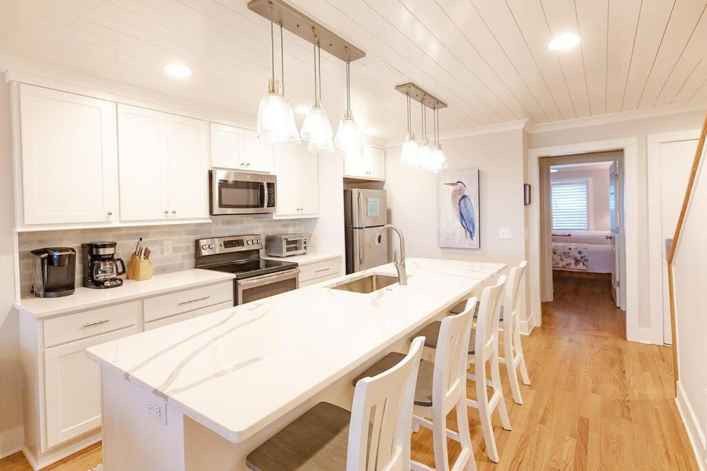 Beach Club Villa 32 - Newly Renovated! Direct Oceanfront view 4