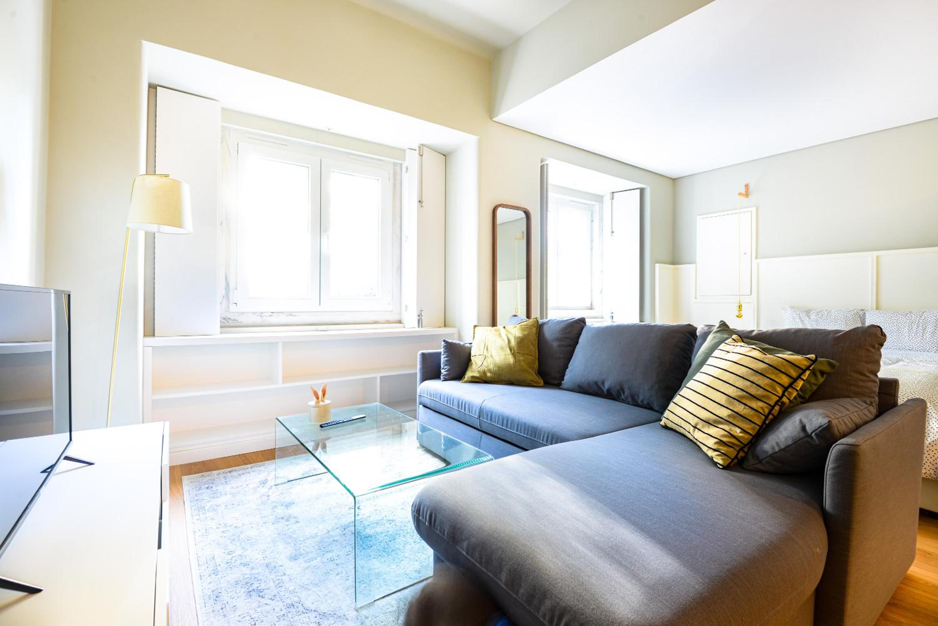 Charming Studio in central Lisbon view 2