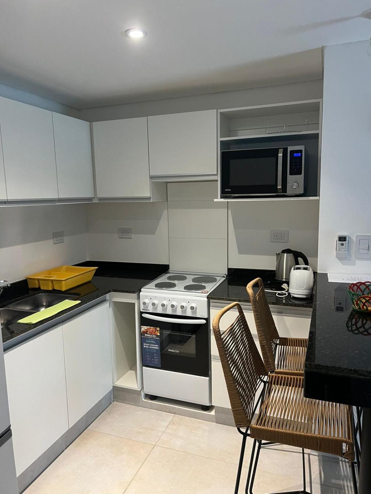 Departamento de UN dormitorio con parrilla privada!