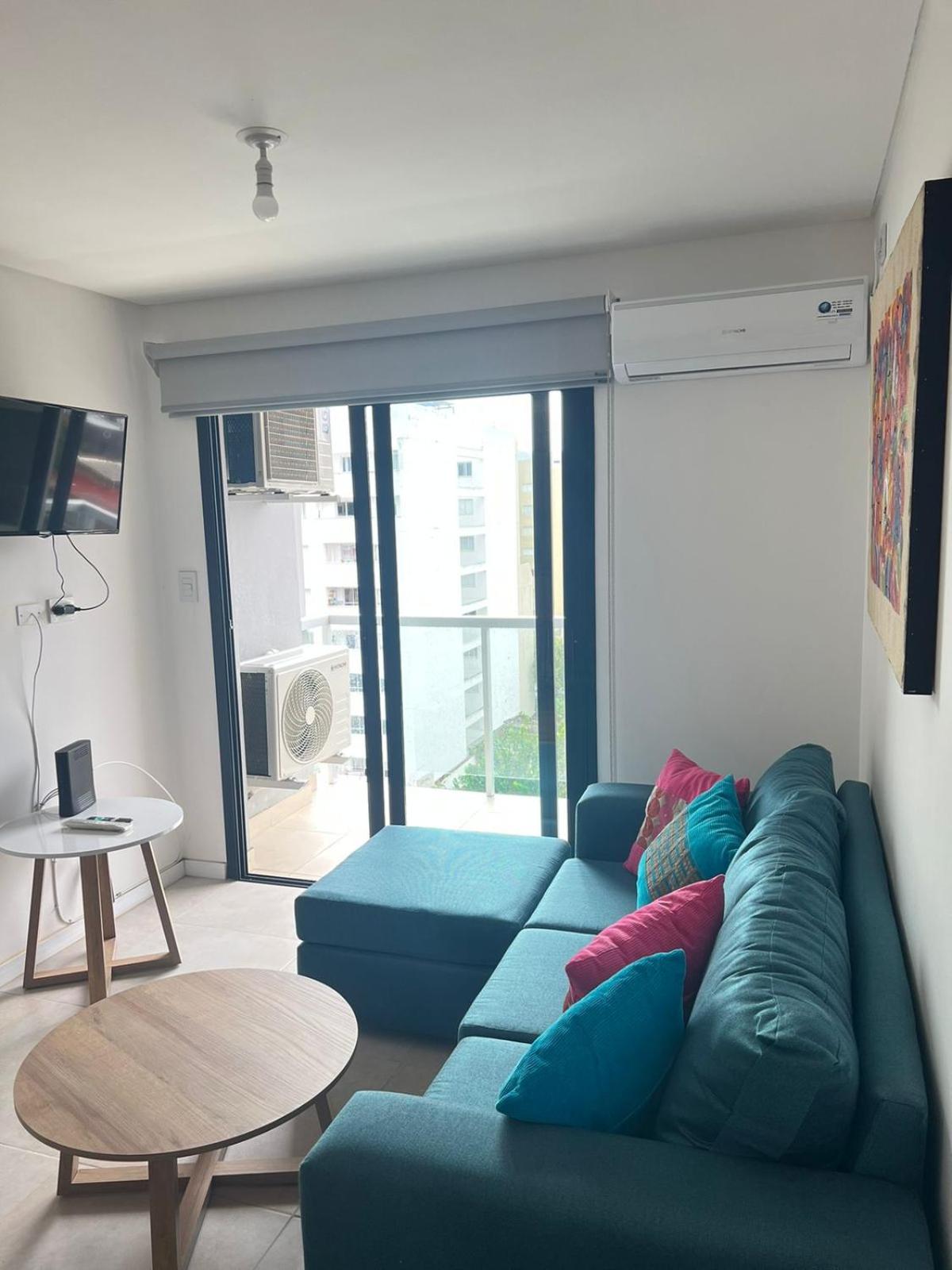 Departamento de UN dormitorio con parrilla privada!