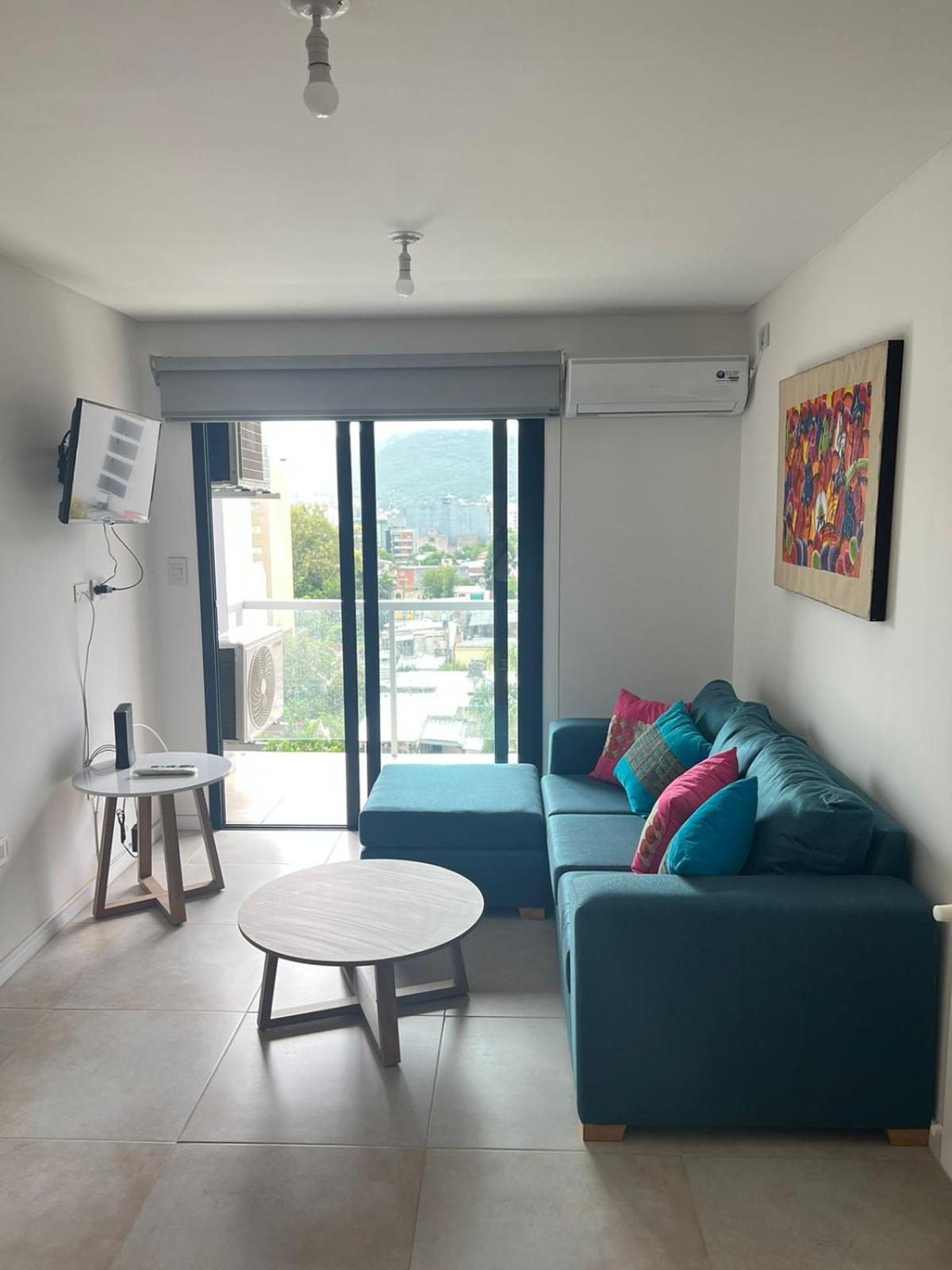 Departamento de UN dormitorio con parrilla privada!