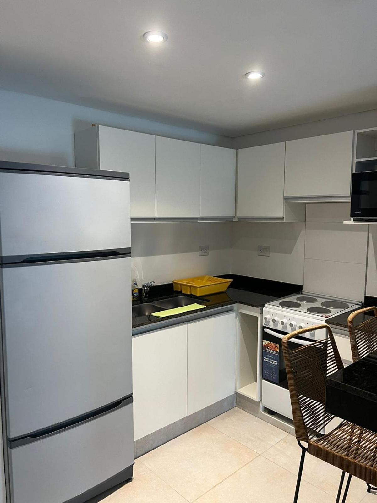 Departamento de UN dormitorio con parrilla privada!