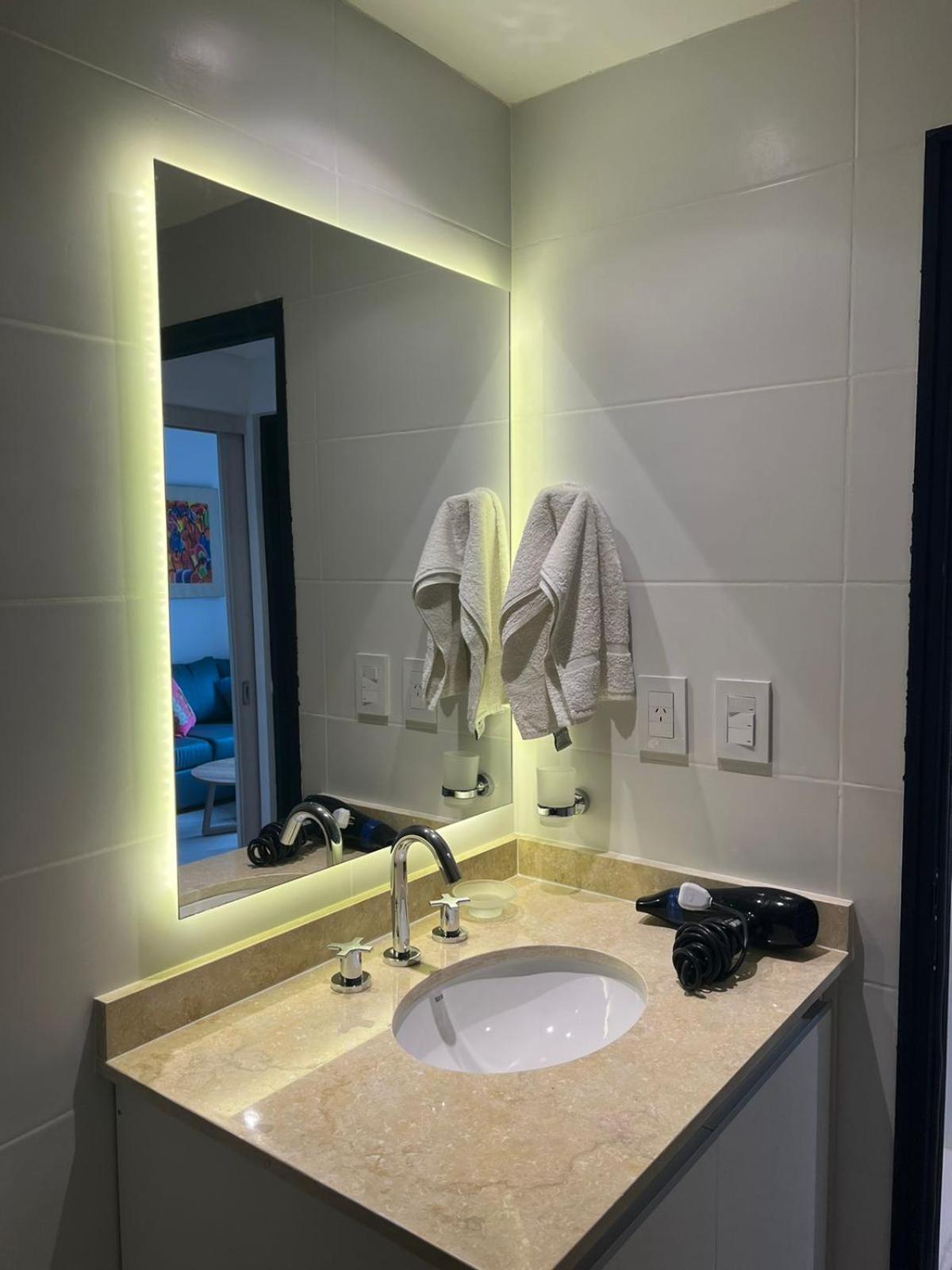 Departamento de UN dormitorio con parrilla privada!