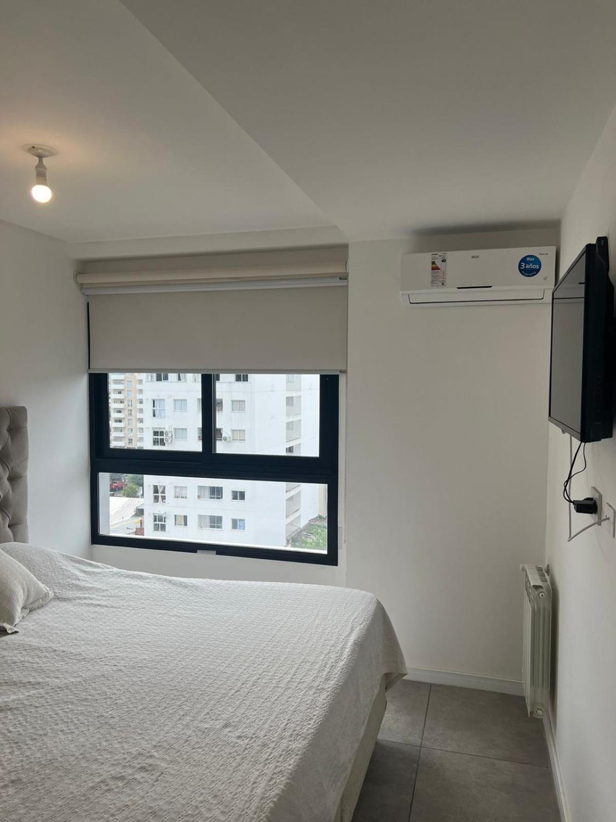 Departamento de UN dormitorio con parrilla privada!