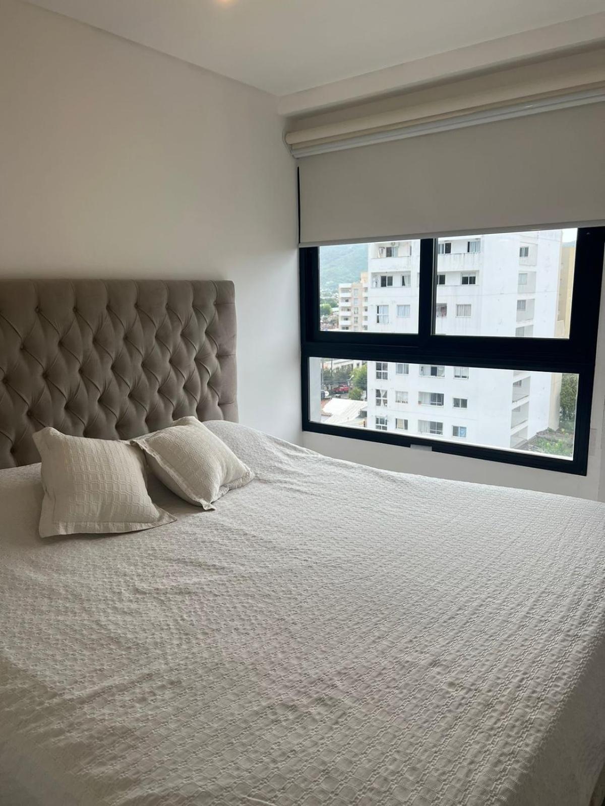 Departamento de UN dormitorio con parrilla privada!