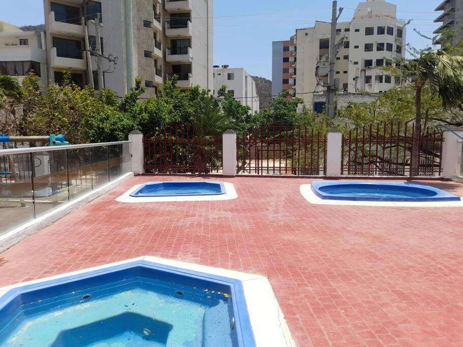 Apto Rodadero 2 habitaciones a 3 cuadras playa