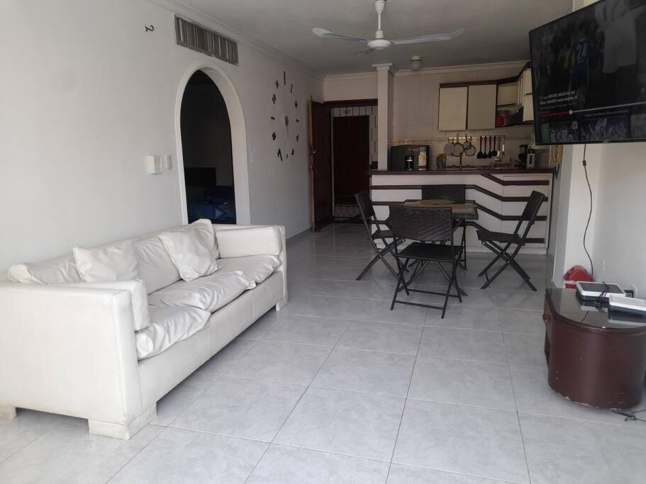 Apto Rodadero 2 habitaciones a 3 cuadras playa