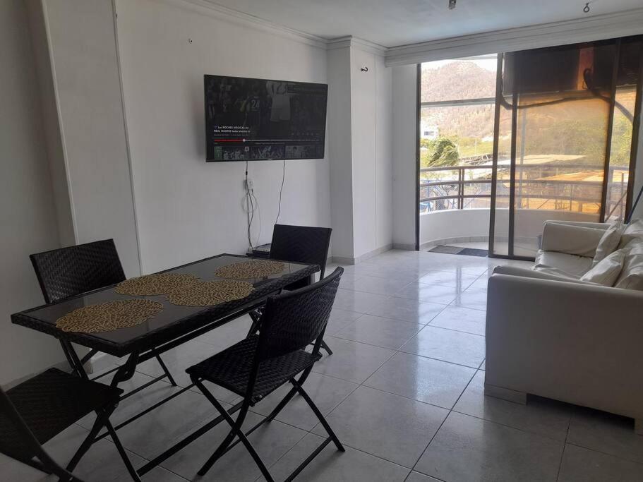 Apto Rodadero 2 habitaciones a 3 cuadras playa