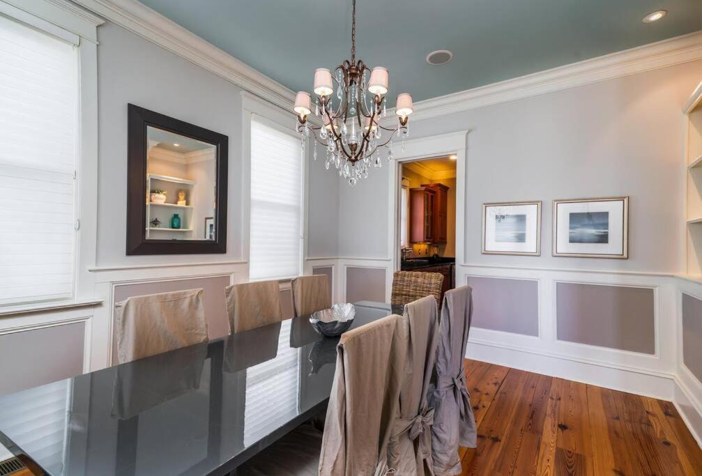 814 Carolina - Custom Private Home -Pool, Roof Top Deck view 5
