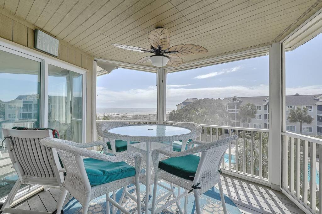 Port O' Call E303 - Sensational Oceanview! Top Floor!