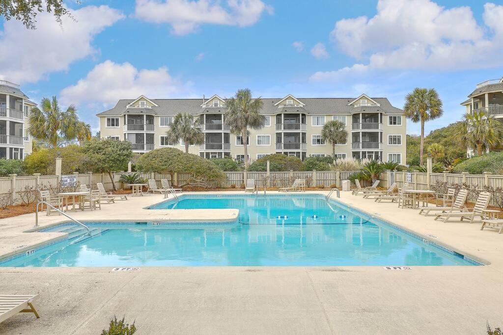 Port O' Call E303 - Sensational Oceanview! Top Floor!