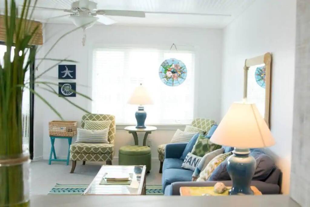 Port O' Call E303 - Sensational Oceanview! Top Floor!